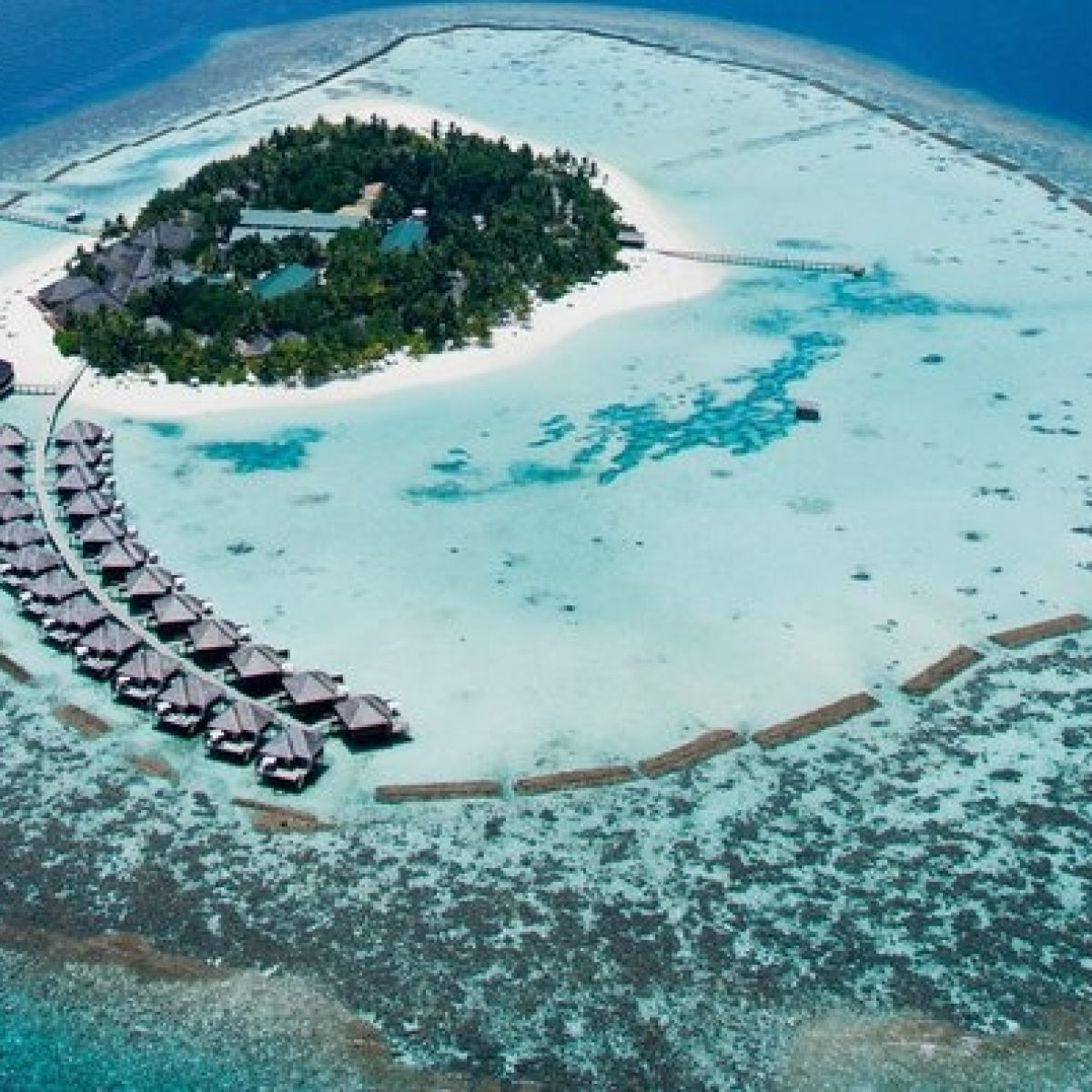 Vakarufalhi Island Resort, Maldives - Wiotto.com