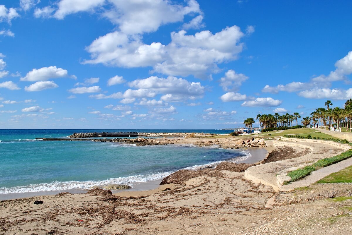 Кипр в декабре: особенности отдыха, погода, развлечения, цены