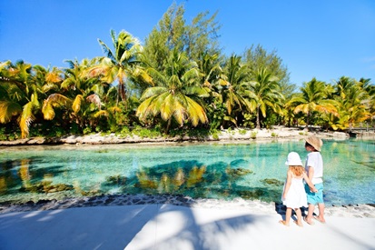 Vacances avec enfants à Bora Bora : vols, resorts, hôtels, conseils