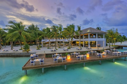 Hôtels aux Maldives avec un large choix de restaurants : 13 meilleurs resorts
