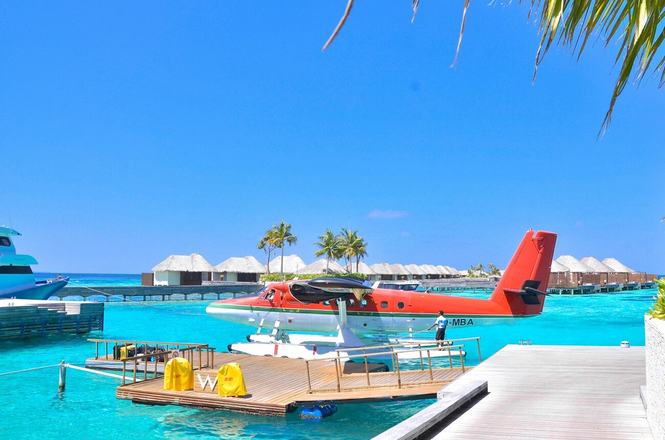 Frais de transfert aux Maldives : bateau, hydravion, compagnies aériennes nationales