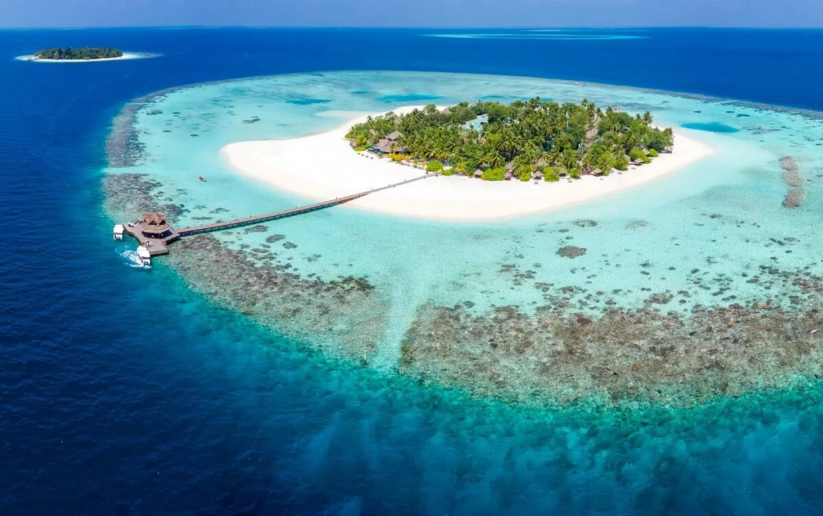Maldives hotels on several islands