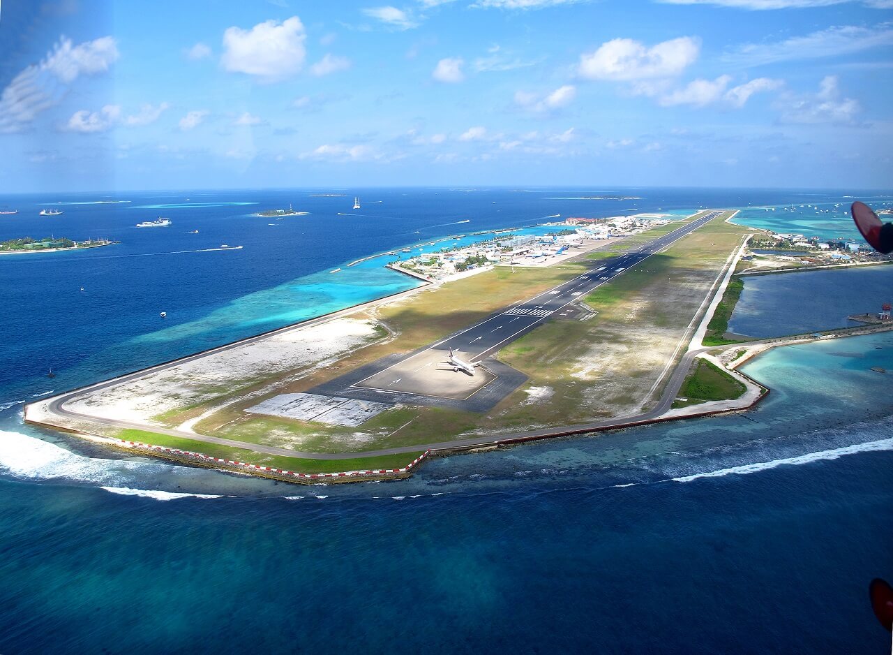 Сколько лететь до Мальдив: прямые перелеты