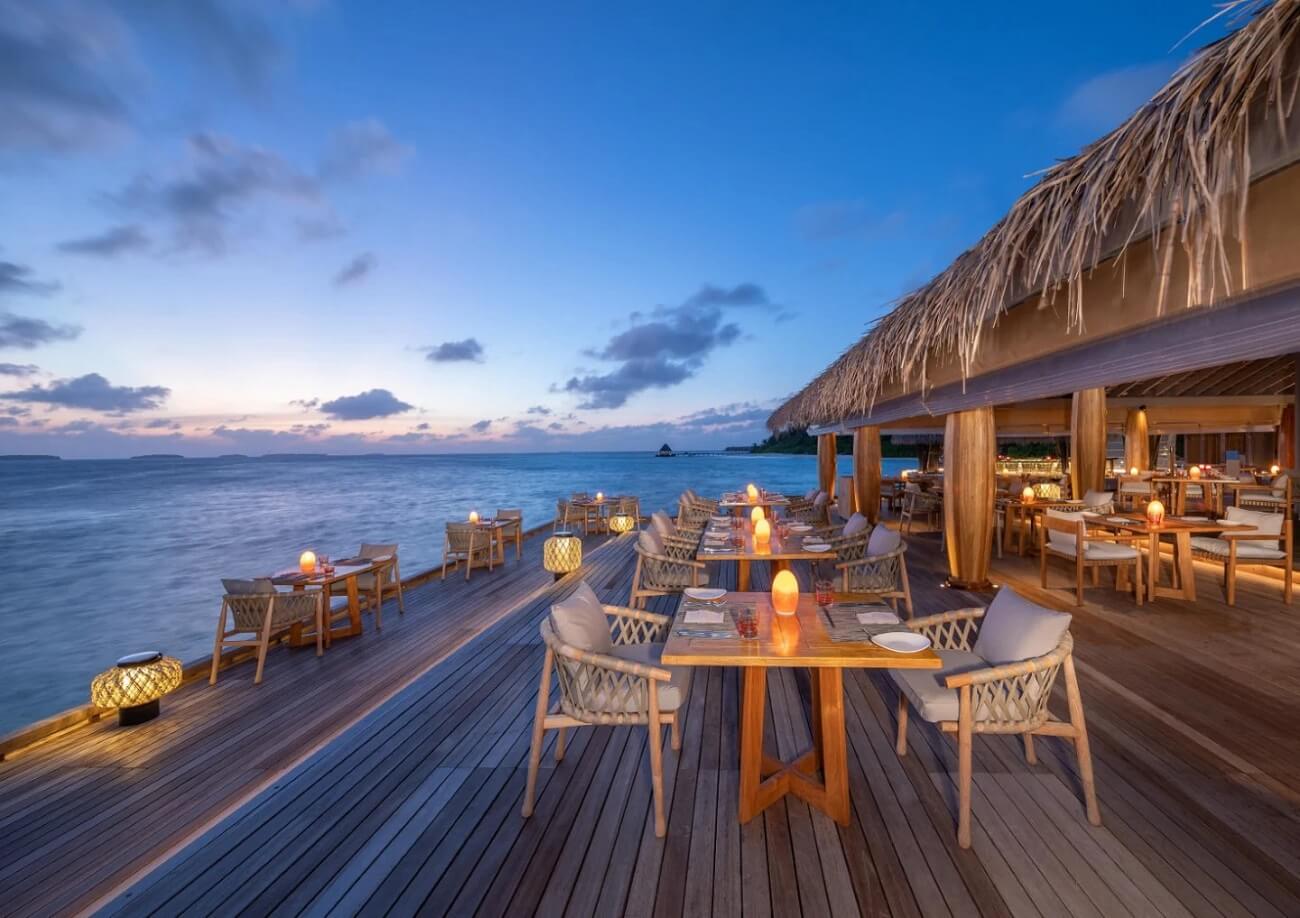 How much does it cost to eat in the restaurants of the Maldives: examples of hotels