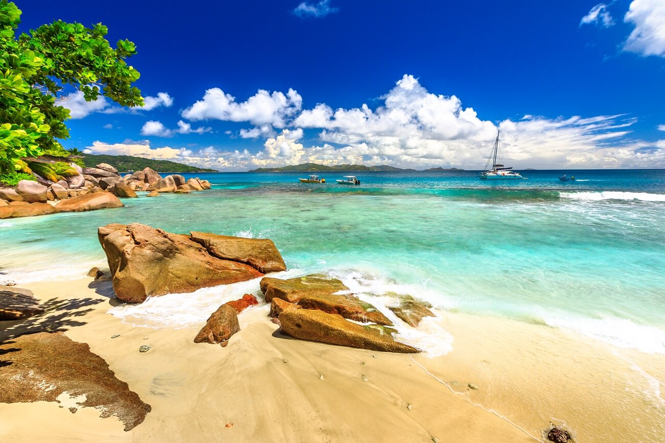 Seychelles in winter: weather by months, what to do, pros and cons