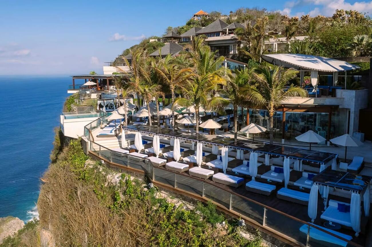 10 лучших отелей в Улувату на Бали