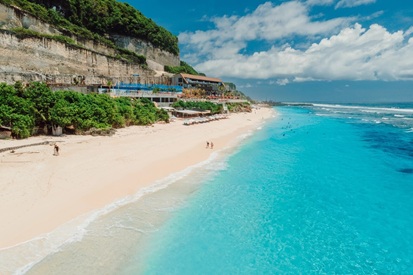 Where to find the cleanest sea in Bali: eco beaches and natural bays