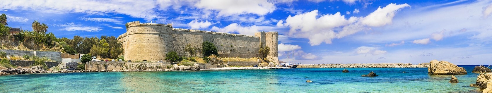 Kyrenia city in Cyprus: hotels, restaurants, transport, attractions